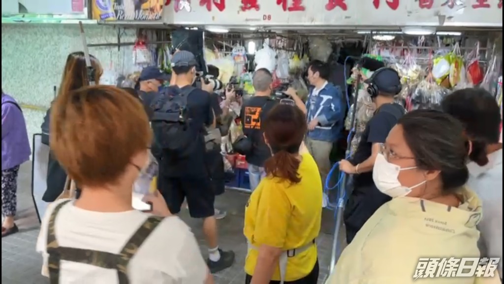 好多街坊睇住祥仔做節目。